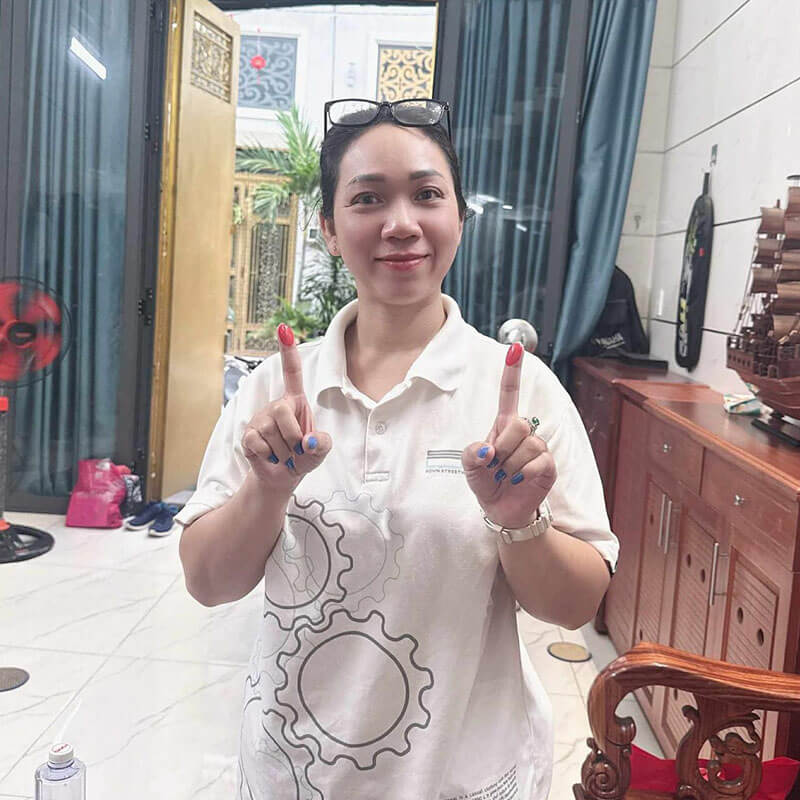 Chuyên viên Đặng Vân - Khối Thiên Hà Chuyên viên Đặng Vân - Khối Thiên Hà